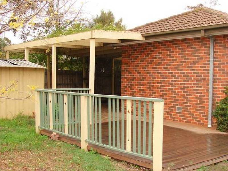 Burke Road, Sunbury VIC 3429