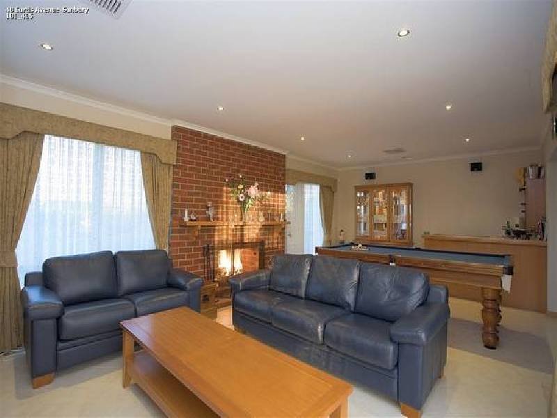 48 Curtis Avenue, Sunbury VIC 3429