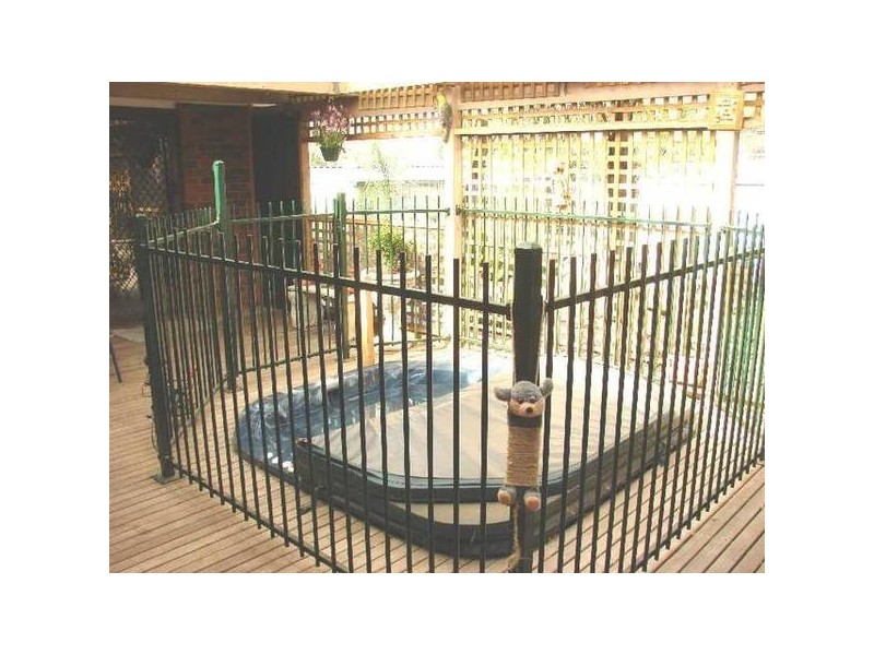 35 Ruthven Street, Sunbury VIC 3429