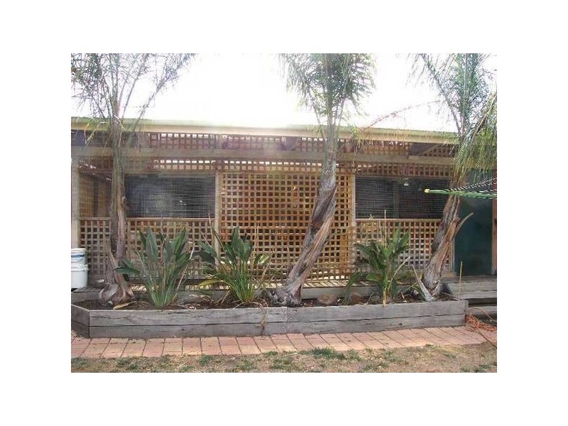 35 Ruthven Street, Sunbury VIC 3429