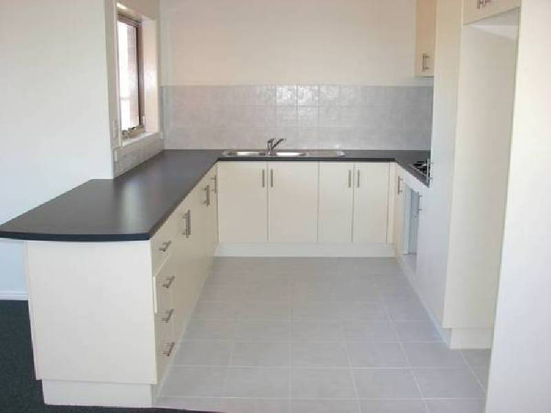 4/3 Fraser Court, Sunbury VIC 3429