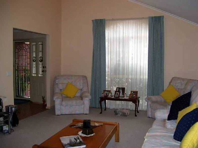 Stewarts Lane, Sunbury VIC 3429