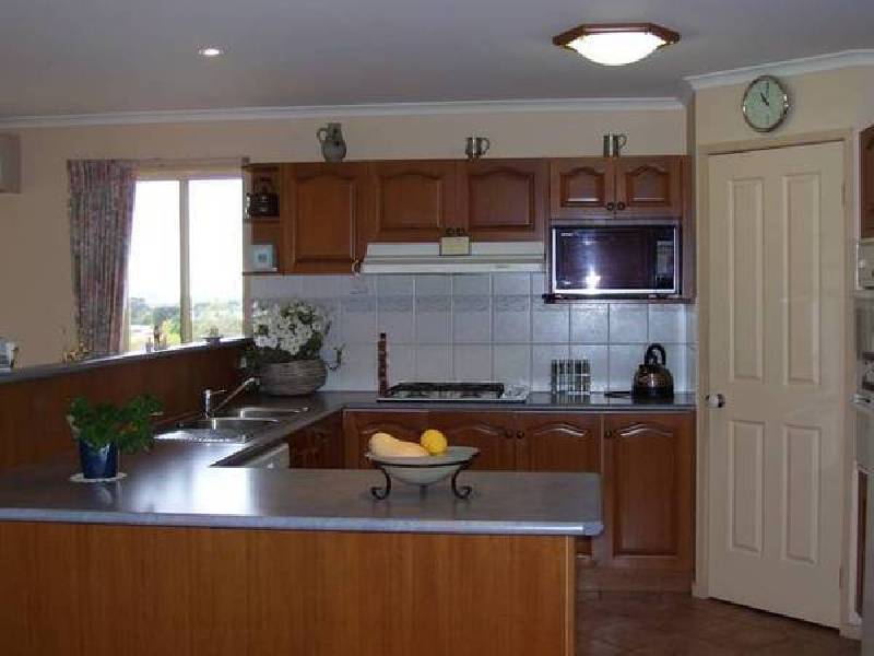 Stewarts Lane, Sunbury VIC 3429