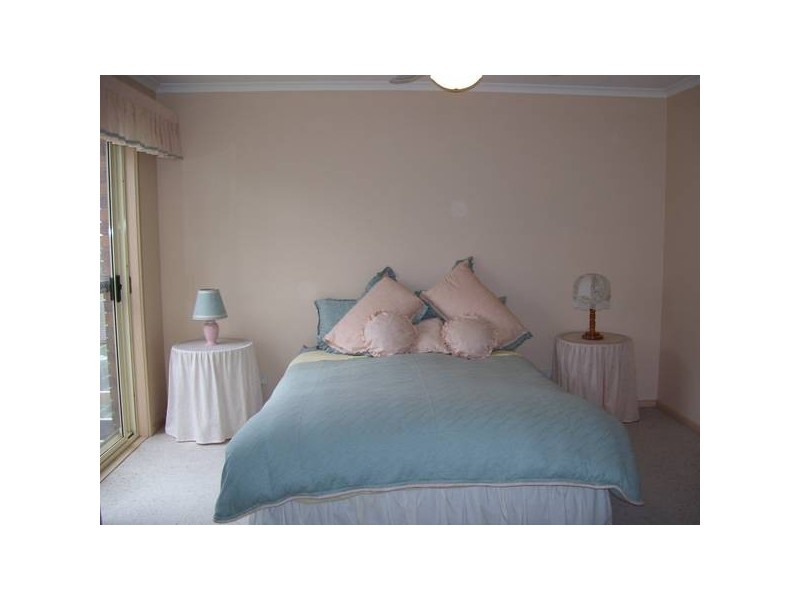 Stewarts Lane, Sunbury VIC 3429