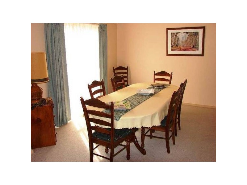 Stewarts Lane, Sunbury VIC 3429