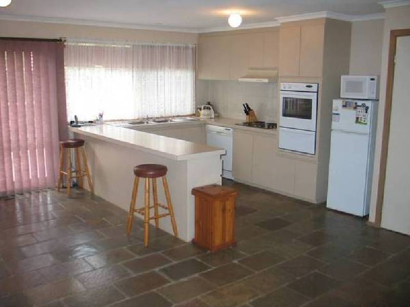 Harcombe Drive, Sunbury VIC 3429