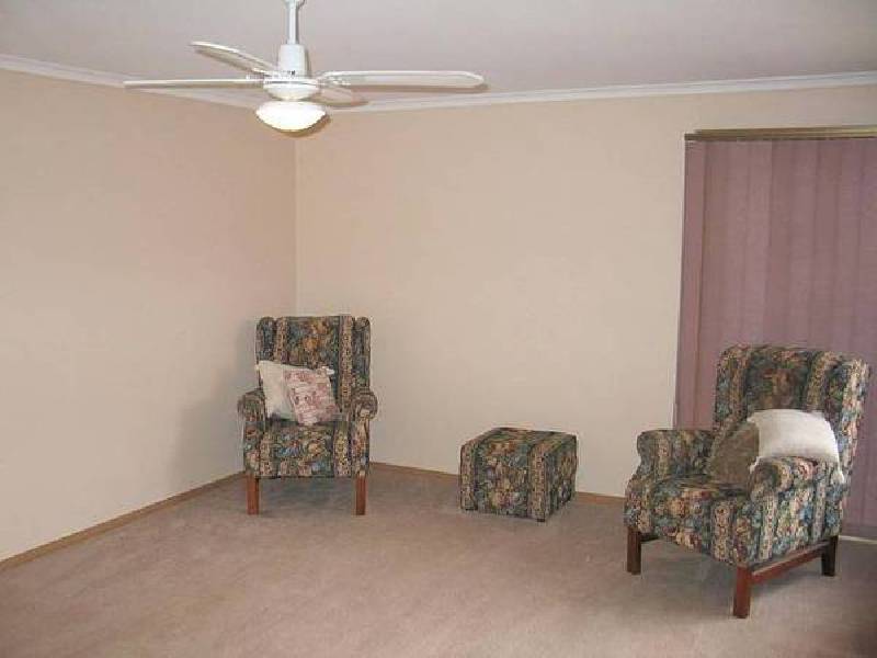 Harcombe Drive, Sunbury VIC 3429