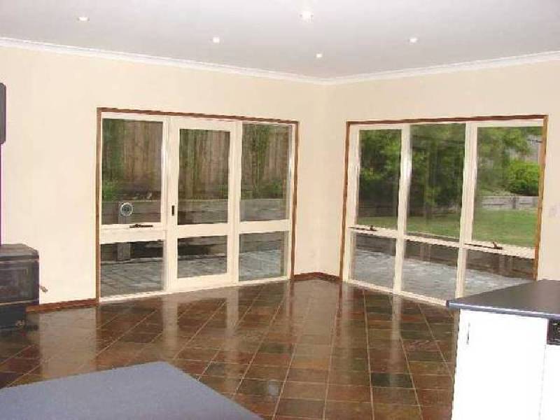 90 Station Street, Sunbury VIC 3429