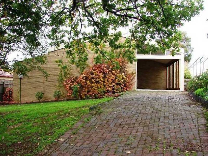 33 Vaughan Street, Sunbury VIC 3429