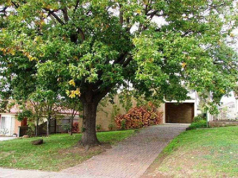 33 Vaughan Street, Sunbury VIC 3429