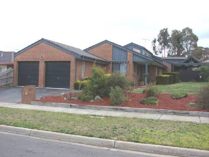 105 Stewarts Lane, Sunbury VIC 3429