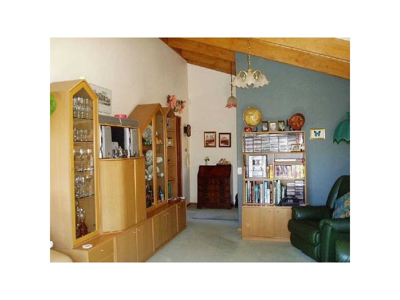 Aldridge Drive, Sunbury VIC 3429