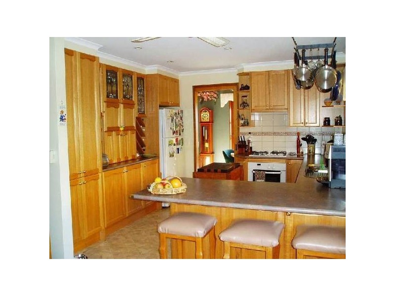 Aldridge Drive, Sunbury VIC 3429