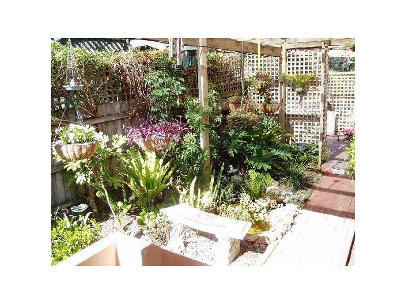 Aldridge Drive, Sunbury VIC 3429