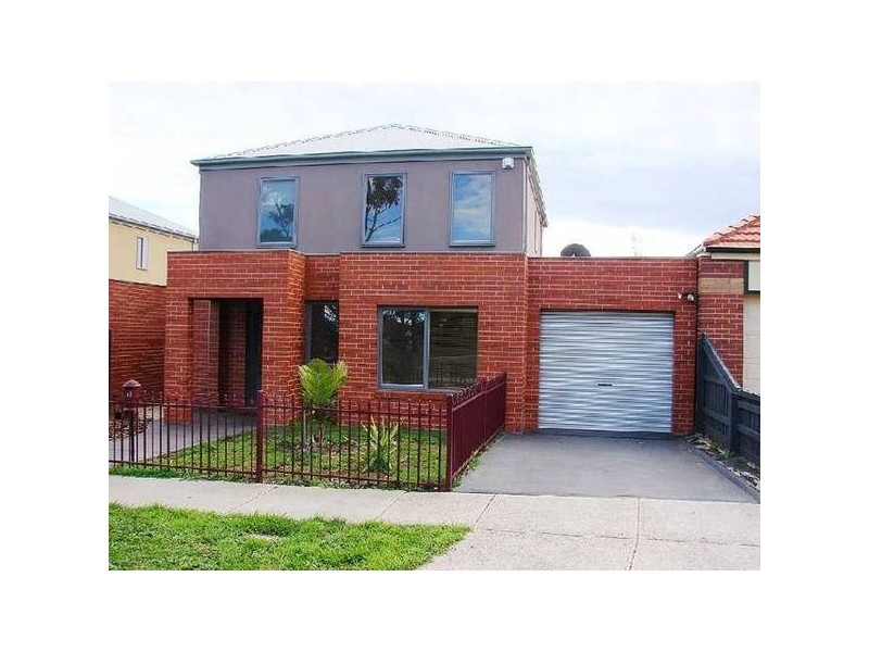 18 Lauriston Way, Sunbury VIC 3429