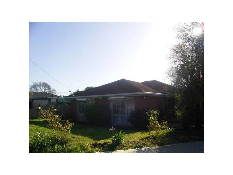 Blaxland Drive, Sunbury VIC 3429