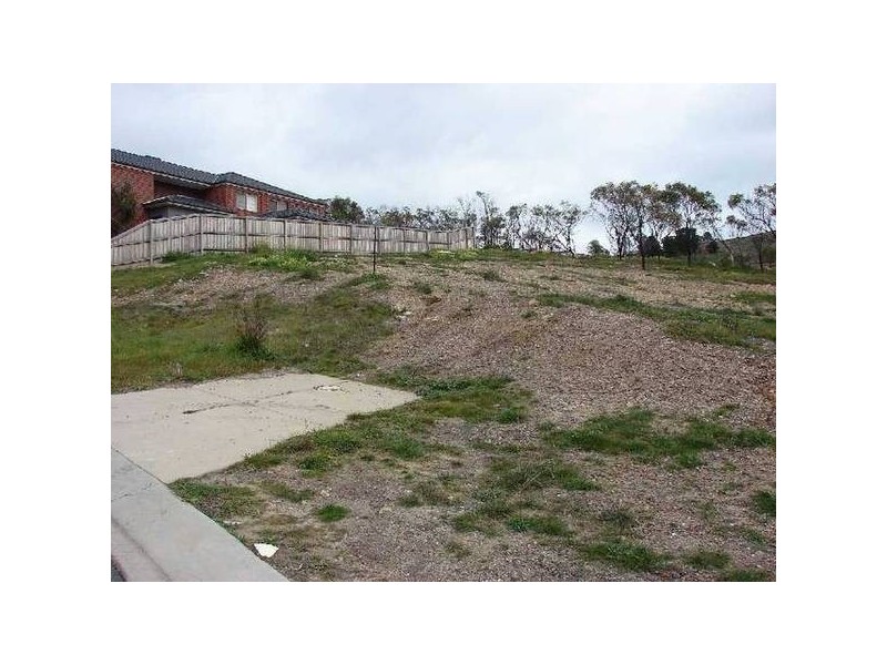 182 Molvig Rise, Sunbury VIC 3429