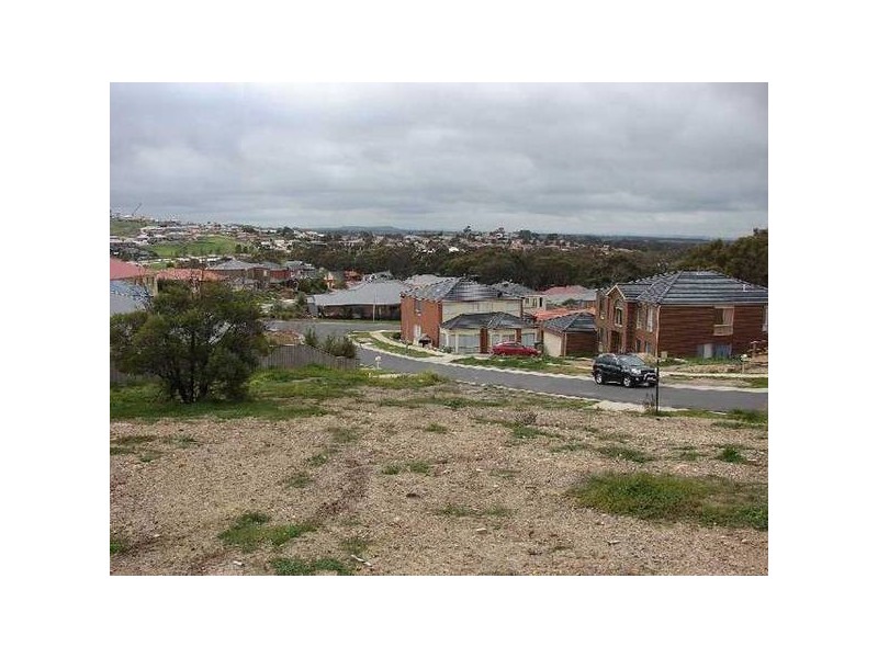182 Molvig Rise, Sunbury VIC 3429