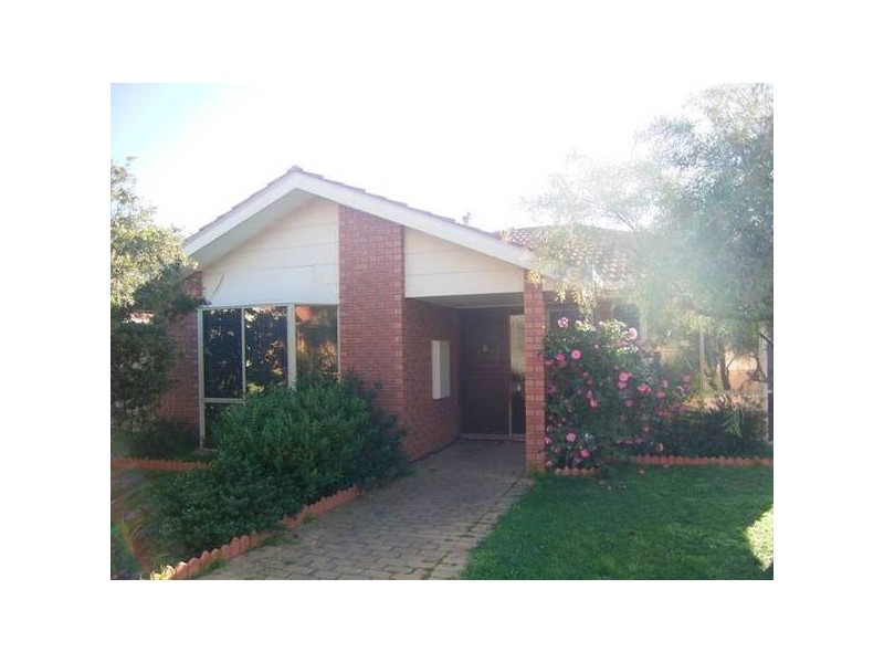 4/36 Darbyshire Street, Sunbury VIC 3429