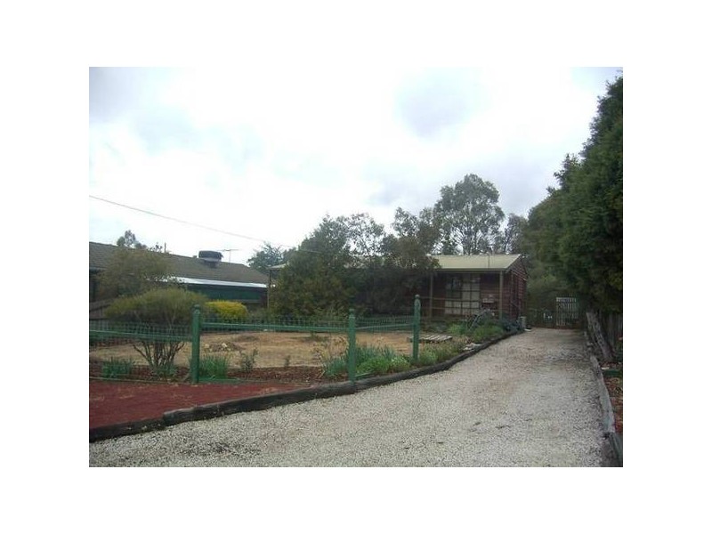 11 March Court, Riddells Creek VIC 3431