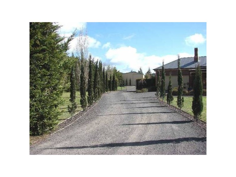 360 Mitchells Lane, Sunbury VIC 3429