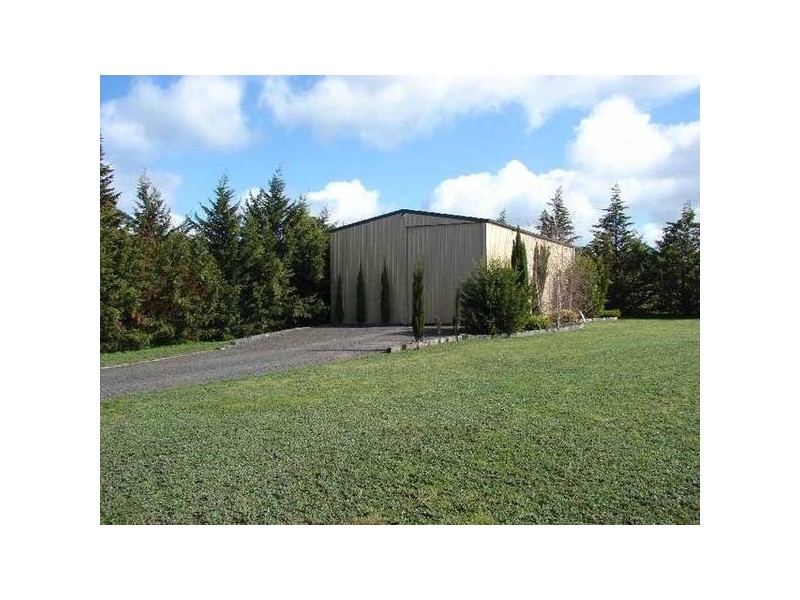 360 Mitchells Lane, Sunbury VIC 3429