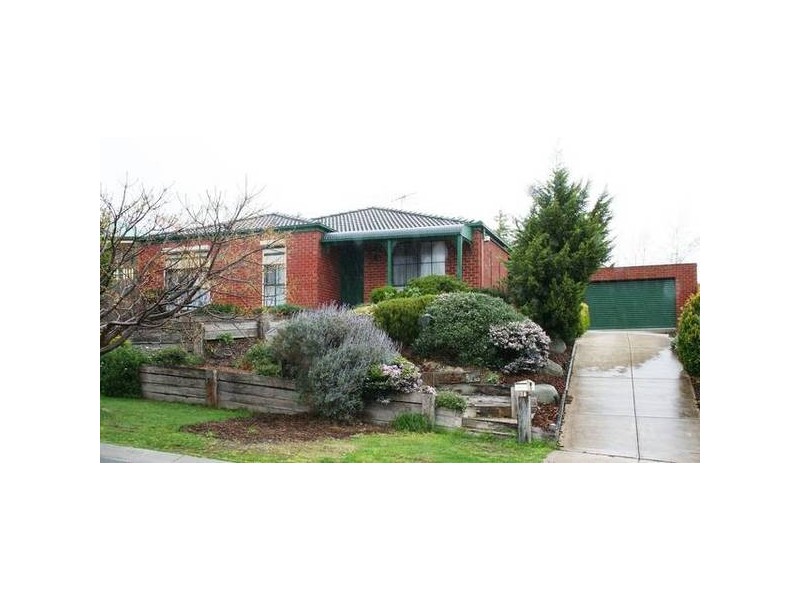 4 Officer Court, Sunbury VIC 3429