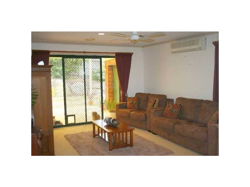 4 Officer Court, Sunbury VIC 3429