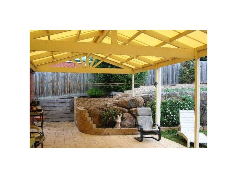 4 Officer Court, Sunbury VIC 3429