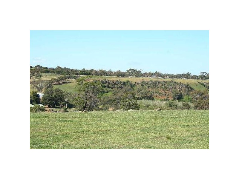 105 Harker Street, Sunbury VIC 3429