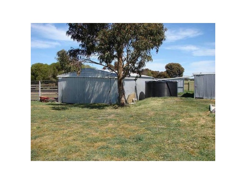 85 Palmer Road, Sunbury VIC 3429