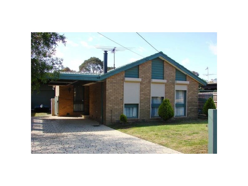 3 Lawson Street, Sunbury VIC 3429