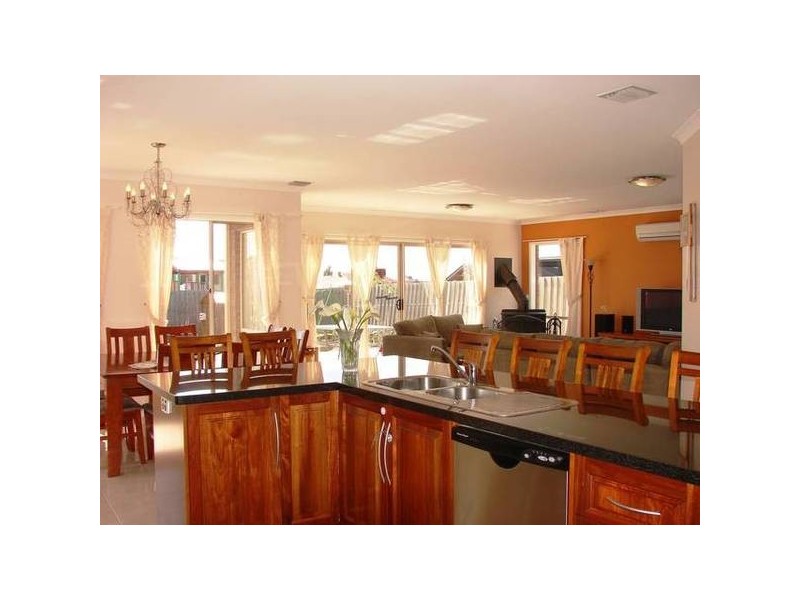 18 Pinto Way, Sunbury VIC 3429