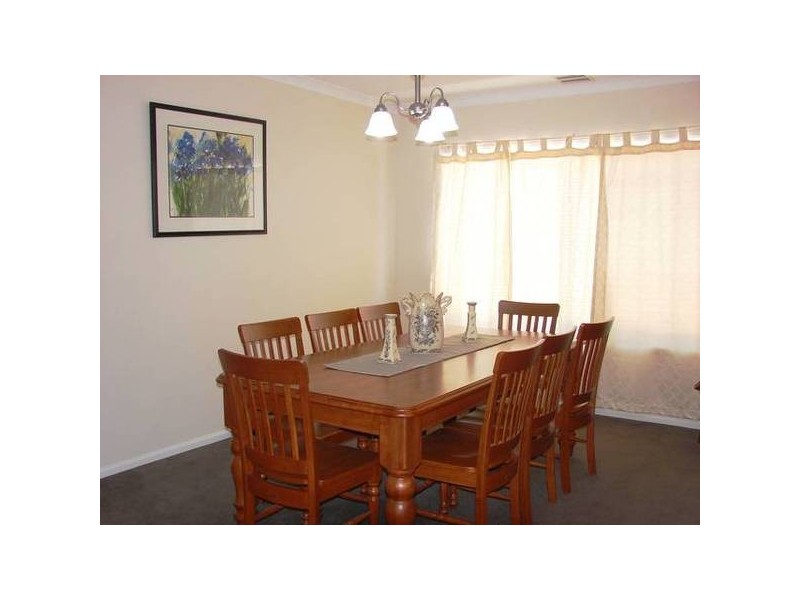 18 Pinto Way, Sunbury VIC 3429