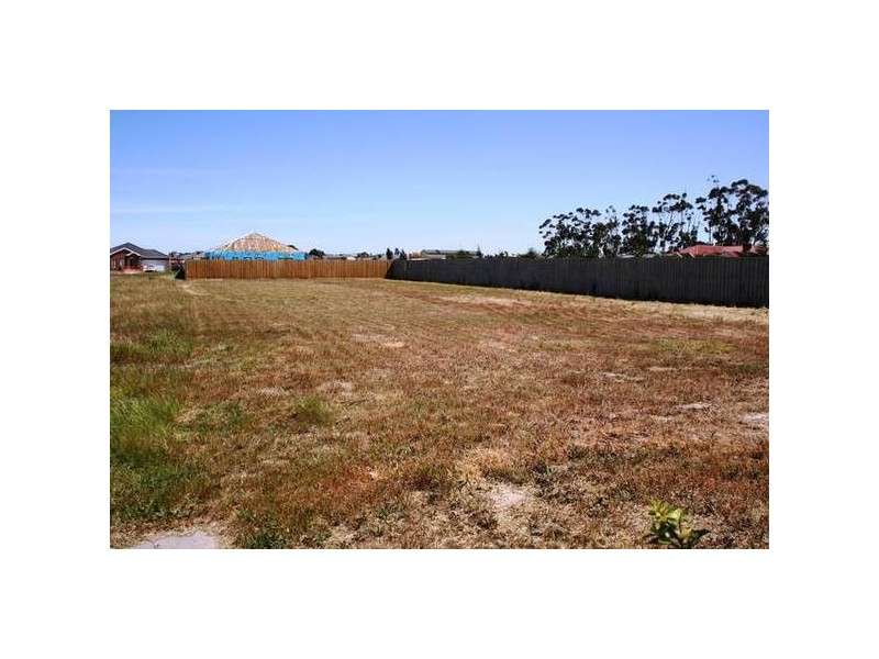 679 Ash Court, Sunbury VIC 3429