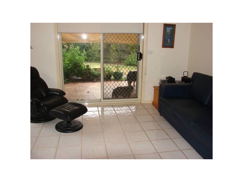 4 Baker Rise, Sunbury VIC 3429