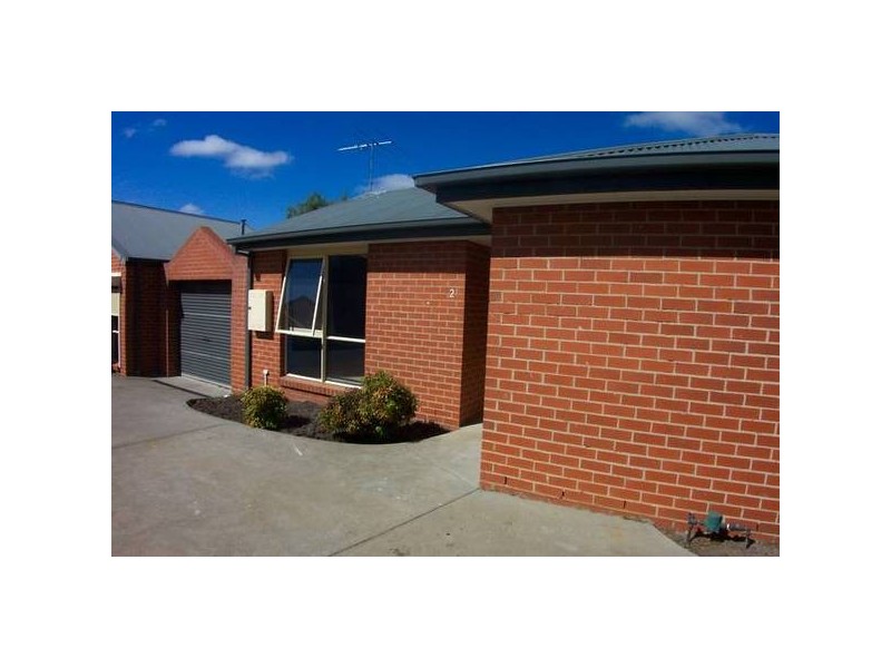 2/102 Main Road, Riddells Creek VIC 3431