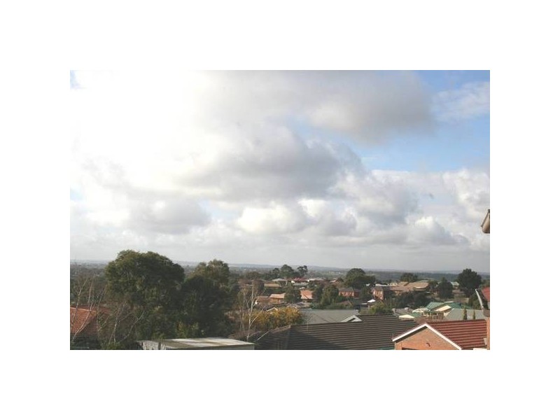 525 Fullbrook Drive, Sunbury VIC 3429