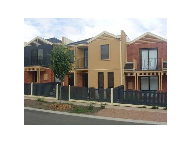 11 Watersprite Boulevard, Sunbury VIC 3429