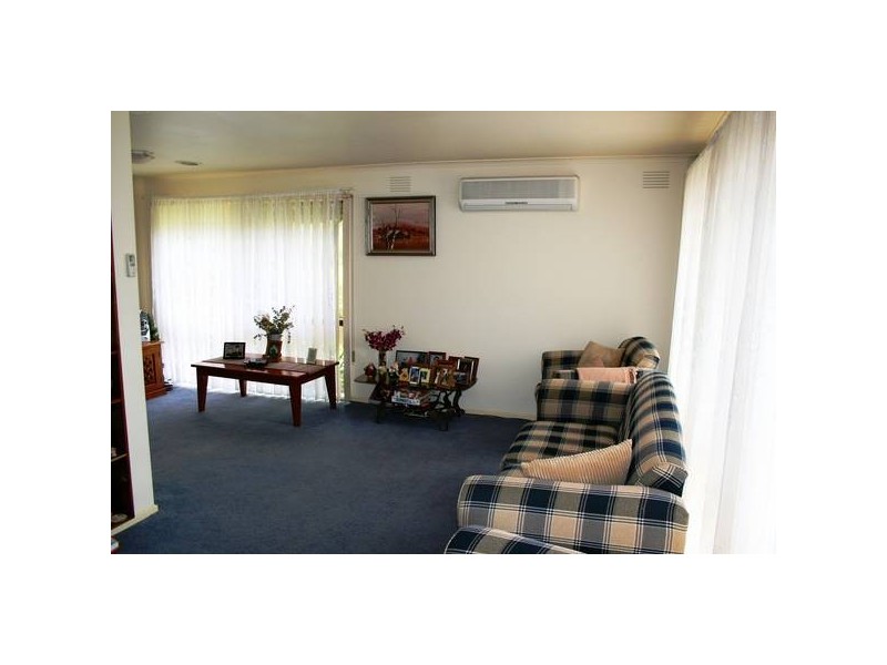 5 Carnarvon Court, Sunbury VIC 3429