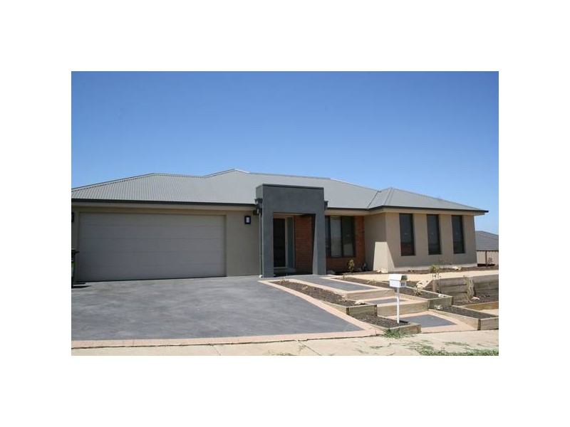 21 Ironbark Drive, Sunbury VIC 3429