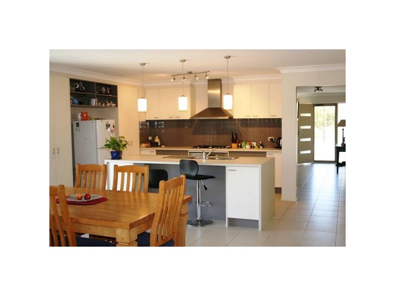 21 Ironbark Drive, Sunbury VIC 3429