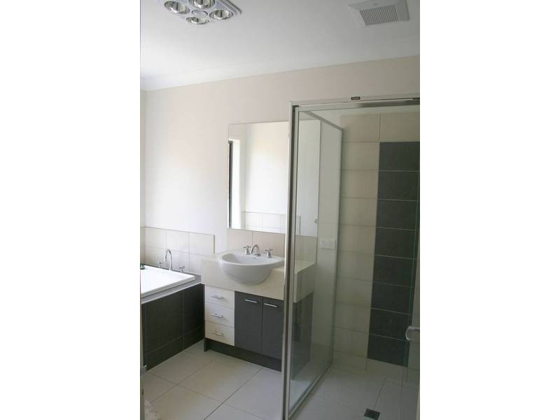 21 Ironbark Drive, Sunbury VIC 3429