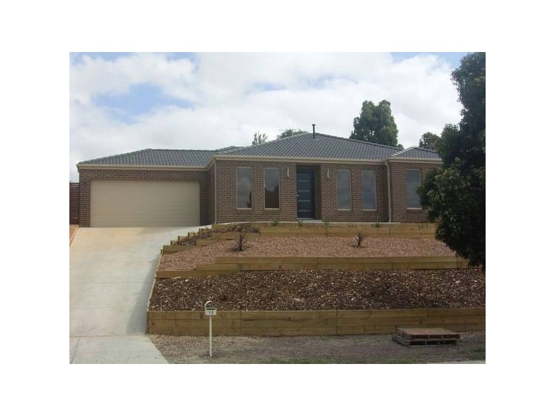 13 Greenhill Court, Sunbury VIC 3429