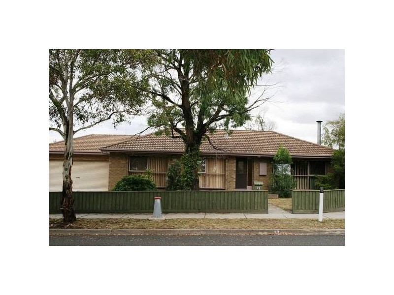 13 Darwin Street, Sunbury VIC 3429