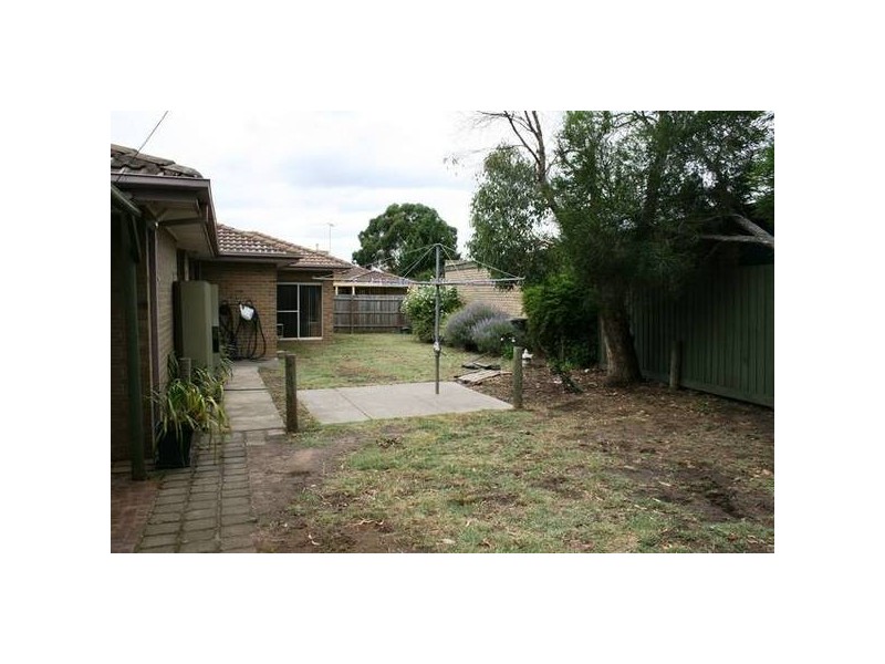 13 Darwin Street, Sunbury VIC 3429