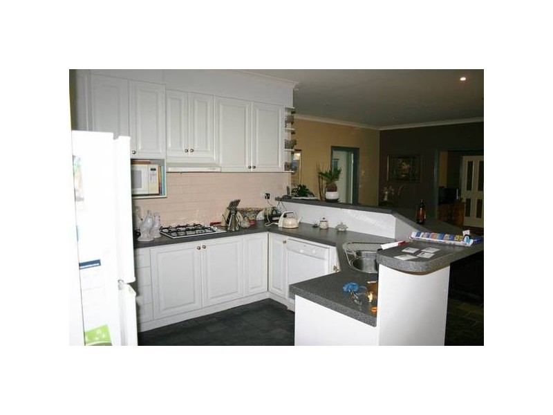 72 Gap Road, Sunbury VIC 3429