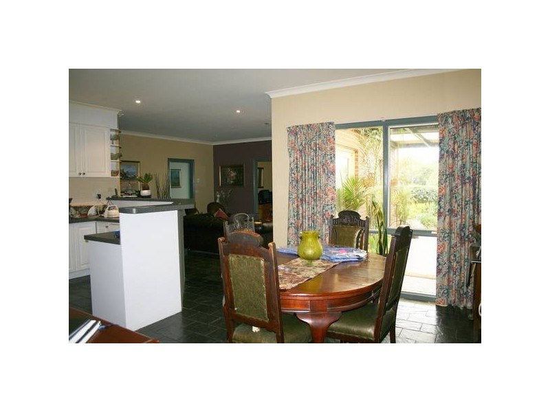 72 Gap Road, Sunbury VIC 3429