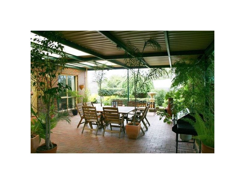 72 Gap Road, Sunbury VIC 3429