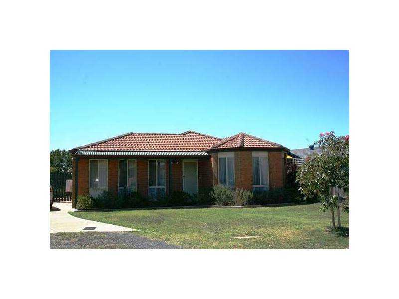 10 Magdalene Court, Sunbury VIC 3429